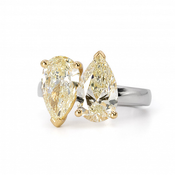 Image of 4.00ct Natural Pear Brilliant Cut Diamond Toi et Moi Ring in Platinum