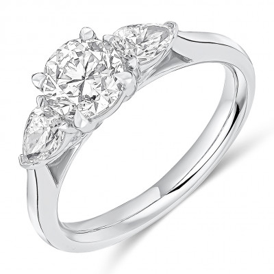 Round Brilliant Trilogy Set with Plain Shoulders  Trilogy Ring Metal Image
