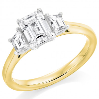 Emerald Cut Trilogy Set with Plain Shoulders  Trilogy Ring Metal Image