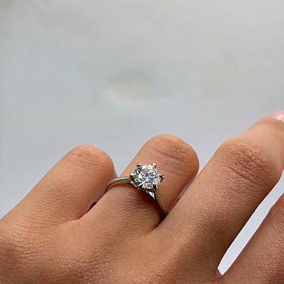 0.86ct Lab Grown Round Diamond Solitaire Ring | D VVS2 | Platinum | Six Claw Image