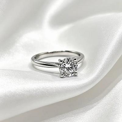 1.16ct Lab Grown Round Brilliant Cut Diamond with Plain Shoulders Ring in Platinum Image