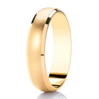 Image of Yellow Gold Diamond Cut Traditional Court