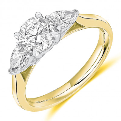 Round Brilliant Trilogy Set with Plain Shoulders  Trilogy Ring Metal Image