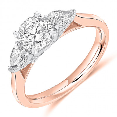 Round Brilliant Trilogy Set with Plain Shoulders  Trilogy Ring Metal Image