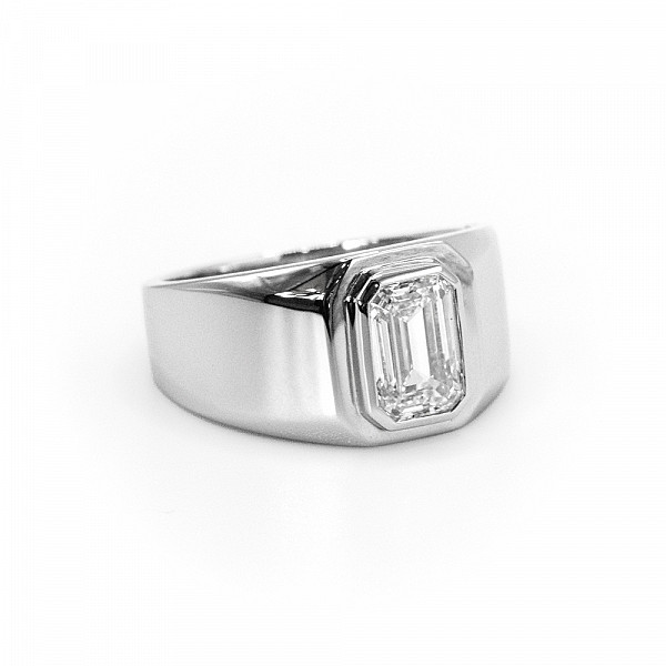 Image of 2.02ct Lab Grown Emerald Cut Diamond Signet Ring in Platinum