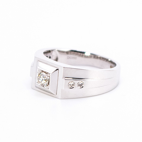Image of 0.35ct Natural Diamond Gents Ring in White Gold