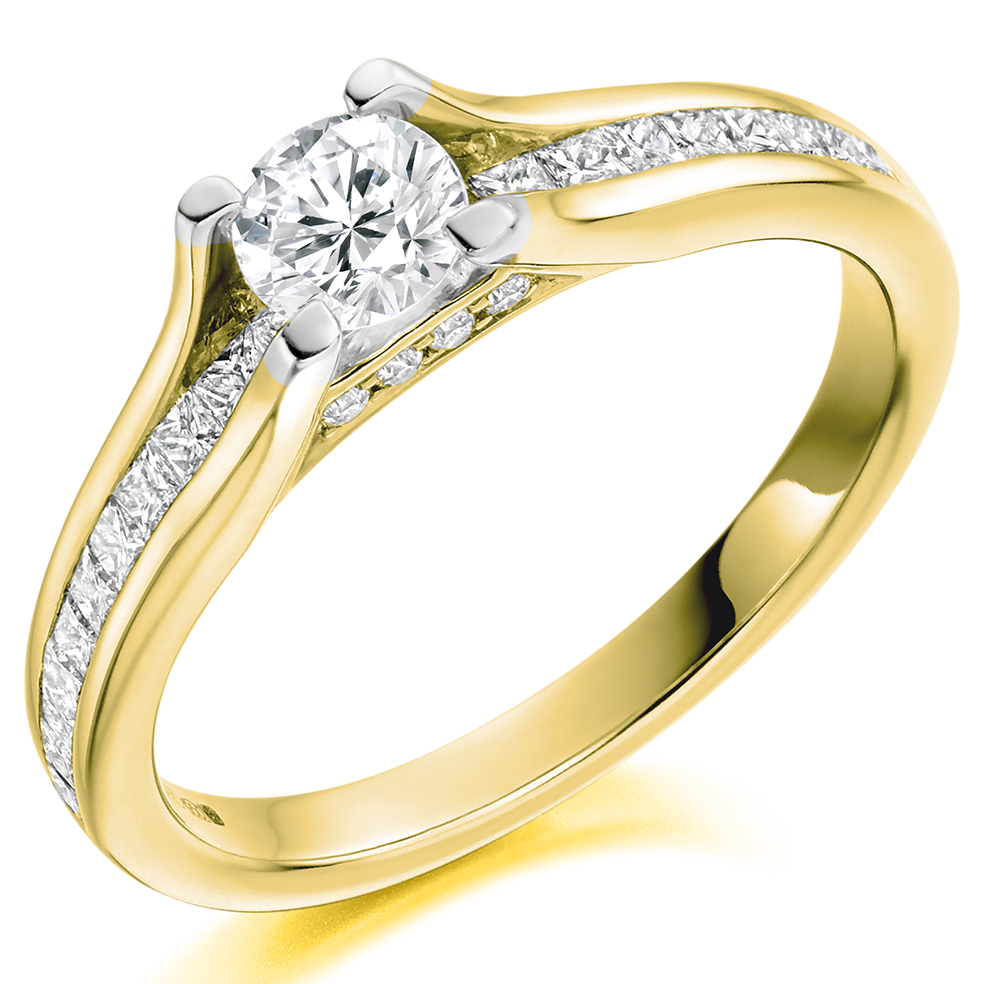 Round Brilliant Solitaire with Diamond Set Shoulders Engagement Ring Image