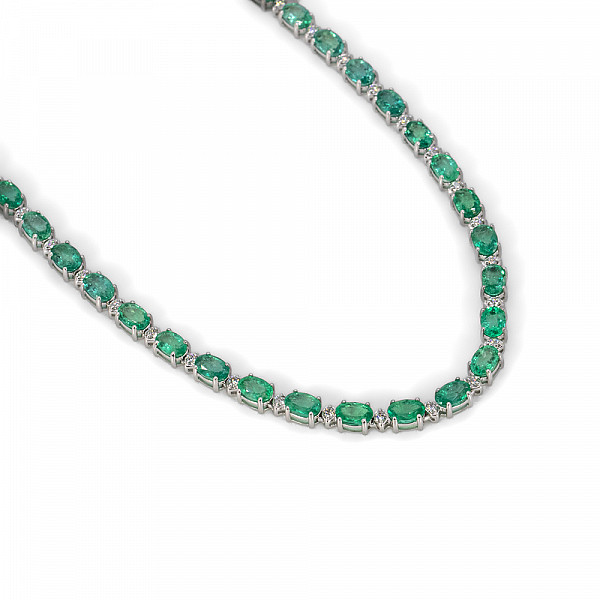 Image of 20.55ct Natural Oval Cut Emerald and Natural Diamond Necklace in White Gold